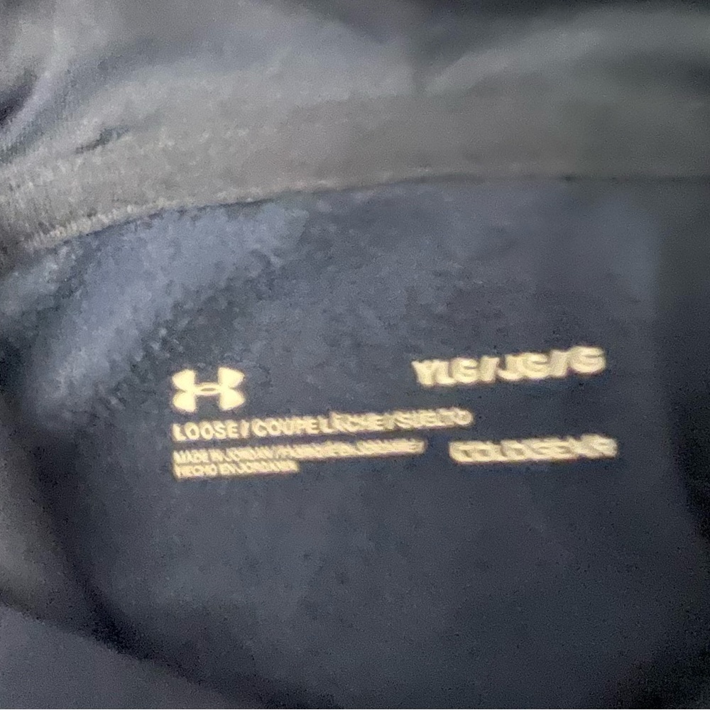 Under Armour Hoodie - Picture 8 of 8
